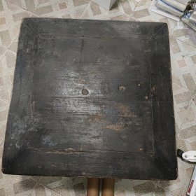 清代炕桌。。方形边长76厘米。。高30厘米。。底部支撑架结构复杂。。一看就是老祖宗鲁班传下的木器工艺。拍卖会级别。来取不发货。