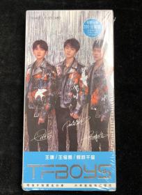 明信片：有爱分享   TFBOYS  340张套装 （30张明信片、30张小书签、280张贴纸）