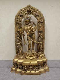 清代铜鎏金佛像 鎏纯黄金 品相完整 尺寸 高70公分 宽37公分。