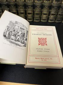 1868《狄更斯文集》The Works of Charles Dickens，
20册大全套，国立图书馆特辑，墨绿色真皮装帧，真丝布面，竹节背压花烫金，顶金侧底毛边，经典插图，厚重大开本。基本未翻动过，整体状态非常好。