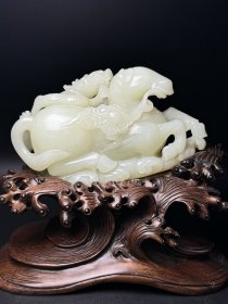 和田玉小摆件龙马精神