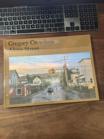 Gregory Crewdson: Alone Street 摄影画册