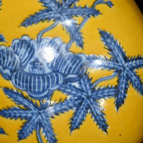 明宣德黄地青花秋葵纹扁瓶尺寸31*24.5厘米编号1346259007