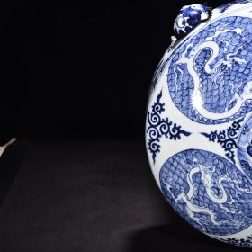 元青花海水龙纹扁壶 高46厘米宽40