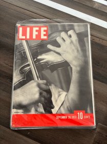 1937年9月刊美国生活杂志：重点记录犹太人庆祝伟大的节日，飞行员荣誉而战，罕见漫画希特勒和墨索里尼（实）