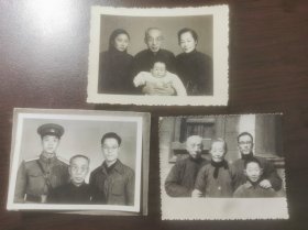 非常有民国遗风的家庭合影3张，一家人儒雅、整洁，其中两张分别摄于1958年、1961年，有长背题，品相好。