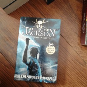 Percy Jackson and the Lightning Thief (Film Tie-in)波希-杰克逊与盗火贼