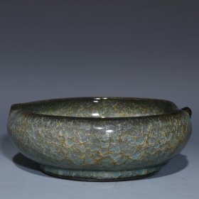 官瓷冰裂纹桃形洗，高8.2cm直径23.5cm