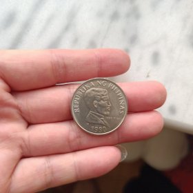 外国钱币 1990年菲律宾1比索硬币 直径29MM