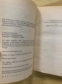 M IS FOR MALICE 恶意 恶行  SUE GRAFTON作品  推理小说女王 字母天后 字母谜案系列 Sue Grafton 苏•格拉夫顿作品  英文原版 1998年 美品