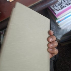 小夜曲(双语版)石黑一雄作品 英石黑一雄著 著 张晓意 译 译