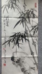 ，国家一级美术师，我国著名花鸟山水画家许继善 1927年生，1947年高中毕业考入杭州国立艺专，在校受到国画大师潘天寿和著名教授吴之，高冠华等教授的教诲。许继善的花鸟画，构图严谨，用笔挺健，设色艳丽，其作品：“竹翠兰芳，“春色满园“，分别被北京人民大会堂和毛主席纪念堂收藏.