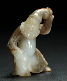 和田玉胡人把件重量:72克高6.3厘米、宽4厘米、厚3厘米