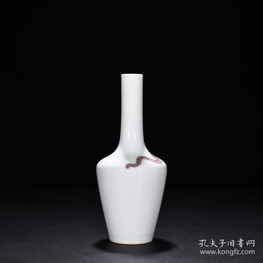 旧藏 清康熙釉里红龙纹赏瓶 高21厘米 宽9.5厘米