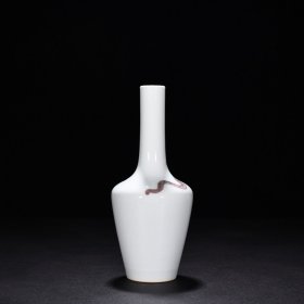 旧藏 清康熙釉里红龙纹赏瓶 高21厘米 宽9.5厘米