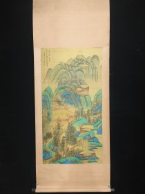 《王蒙山水》元代绢本四尺手绘
材质：绢本
装裱尺寸：210cm*82cm
画心尺寸：128cm*67cm