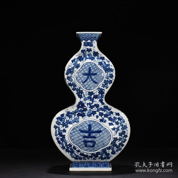 清乾隆青花大吉八宝子孙万代葫芦扁瓶 44×23厘米