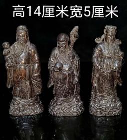 牛角福禄寿三星(鱼子纹明显)，选材上乘，雕工精细，器型优美，纹理清晰，尺寸细节如图，重492g，