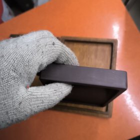 黄炳强大师落款，全木盒五寸老宋坑一片红，保真。