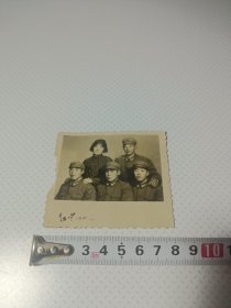 63年军人合影，A209