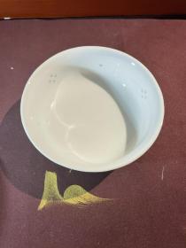 日本回流 茶杯 茶盃 茶盏 酒杯 酒盏 酒盃 酒具 茶道具 一组 半卖半送 满百送随机一只 玲珑瓷 黄濑户 白瓷 纪念盏 讲堂落成 纪念铭文 底部有款 金标 家族徽记 有老瑕疵