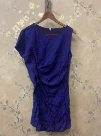老款 深蓝色个性 连衣裙 XL码 胸围约为40CM 衣长约为82CM