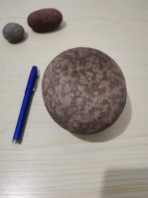 奇石 新疆河坝不知名的石头（没称约一公斤 石头不贵运费贵）