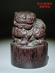珍藏牛角狮子瑞兽大印章