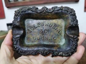 民国西洋铜鎏金卷草纹烟灰缸，288元，完整品，看好下单，保真包老