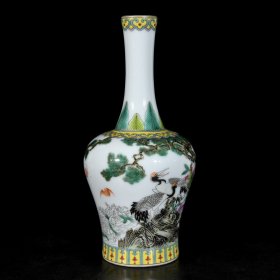 清雍正珐琅彩花鸟松鹤延年纹摇铃尊一对；25x11厘米