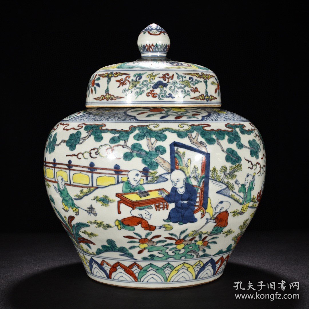 点击查看原图 瓷器 明嘉靖青花五彩庭院婴戏纹盖罐 高45厘米 宽37厘米
