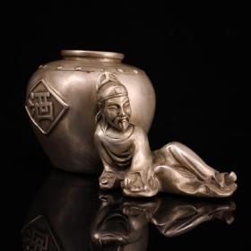 旧藏下乡收纯铜鎏银醉酒李白缸一个。. 长17厘米，高9厘米， 宽10厘米，重566克