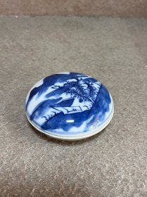 清光绪 青花山水印泥盒，直径 6cm。一条冲线透（最后一图），实价包邮。