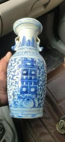 清中期青花瓶