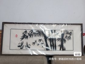 怀旧收藏八九十年代。铁画是以锤为笔。以铁为墨而创造的一种独特的艺术形式。尺寸100cm×40左右。是一个长匾。主人保存的很好，还没有来得及拆。这个没有挂耳。想需要挂墙，可以买一对小挂耳