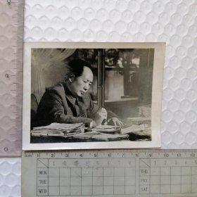 毛泽东批阅文件老照片