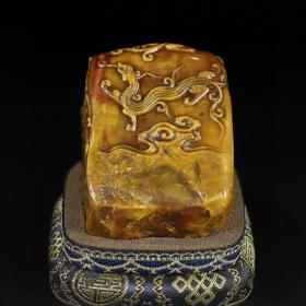 旧藏寿山石原石雕刻螭龙印章摆件，印章净长13厘米宽8厘米高9厘米， 净重1342克