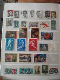 【邮票册】俄罗斯邮票，共有邮票475张。邮票大部分为1960～1970-1980年代的邮票，票面内容题材多样化。