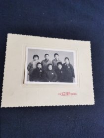1971年老照片全家合影照