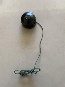 8090年代电器件一组 拉开关有裂，