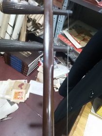 早期苏州民族乐器厂出品的二胡