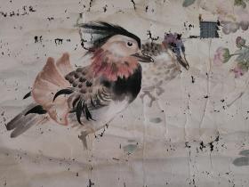 民国花鸟作品一幅，画工可以，题材喜庆，用色淡雅，画面有虫蛀现象，介意者慎拍，整体完整