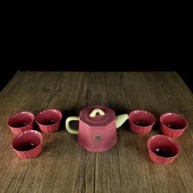 五代后周柴窑“显德元年”制茶具 尺寸壶高8.6CM宽13.3CM杯高3.9CM口径6.2CM 
5796081349