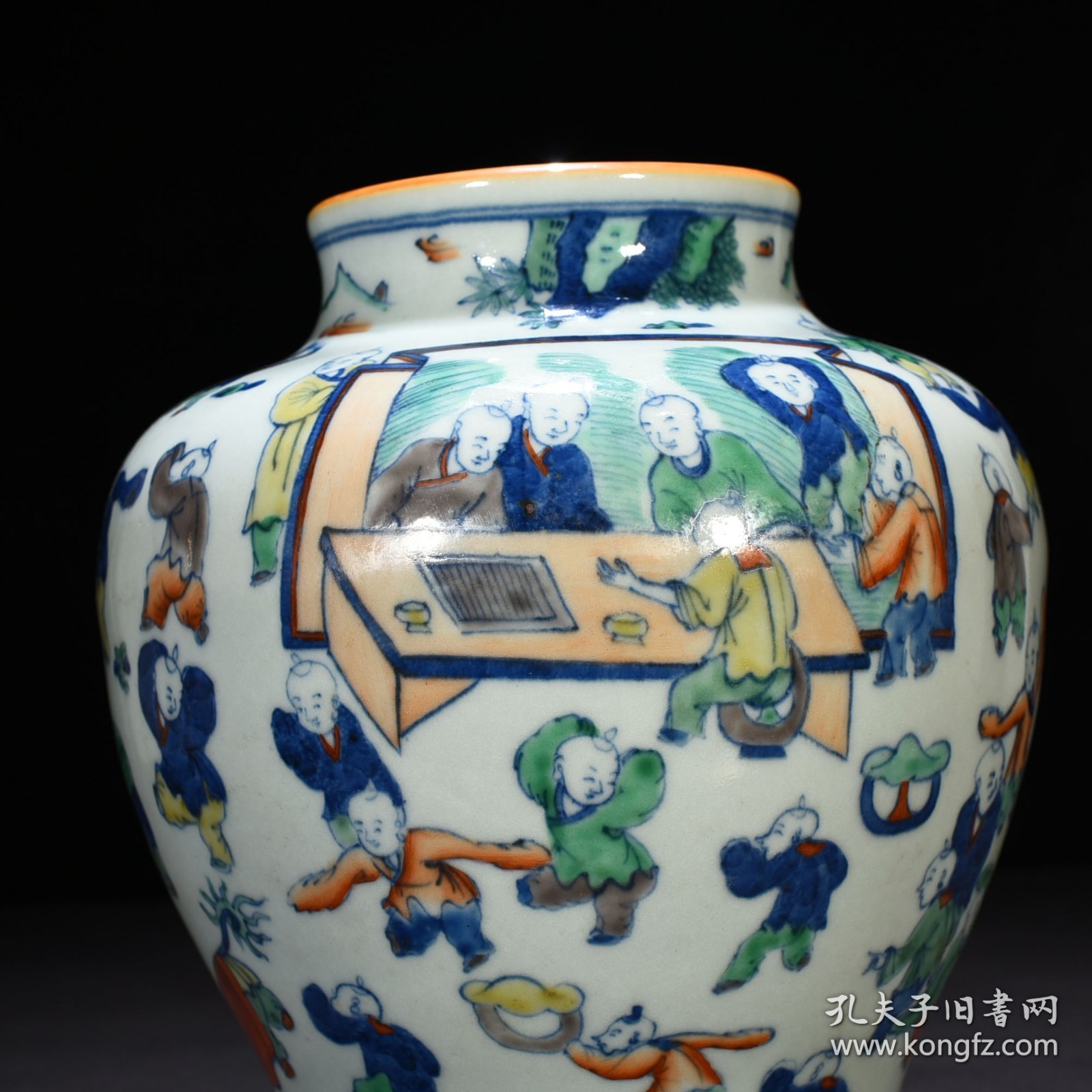 明崇祯青花五彩琴棋书画婴戏图罐百子罐26*22厘米
