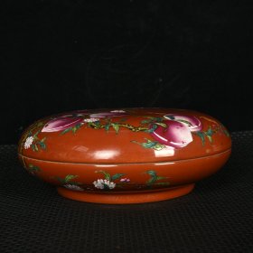 清嘉庆珊瑚红釉珐琅彩五福九桃纹粉盒 高7.5厘米 直径20.2厘米