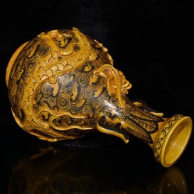 元代白浒孤窑黄釉墨彩雕刻龙纹双耳玉壶春瓶（34×20cm）