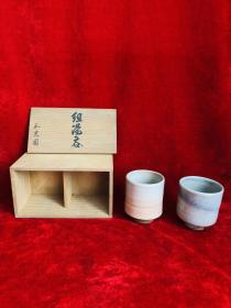 日本原装进口 茶具 汤吞 茶杯…茶碗
夫妻杯 一对、和光圜、万古烧…
全新未使用、底价处理…