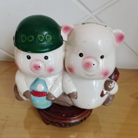 《可爱的小猪猪陶瓷储蓄罐》