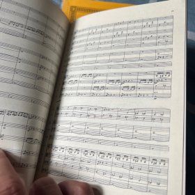 全国音乐院系教学总谱系列：罗西尼威廉·退尔（歌剧序曲总谱）