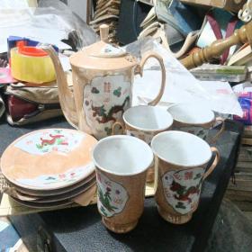 龙凤双喜茶壶（带4个盘子，4个杯子）
